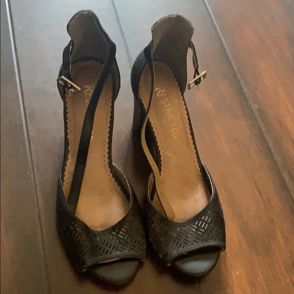 Black heels